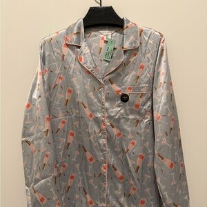 NWT Women's Gray/Purple Champagne Print Pajama Set